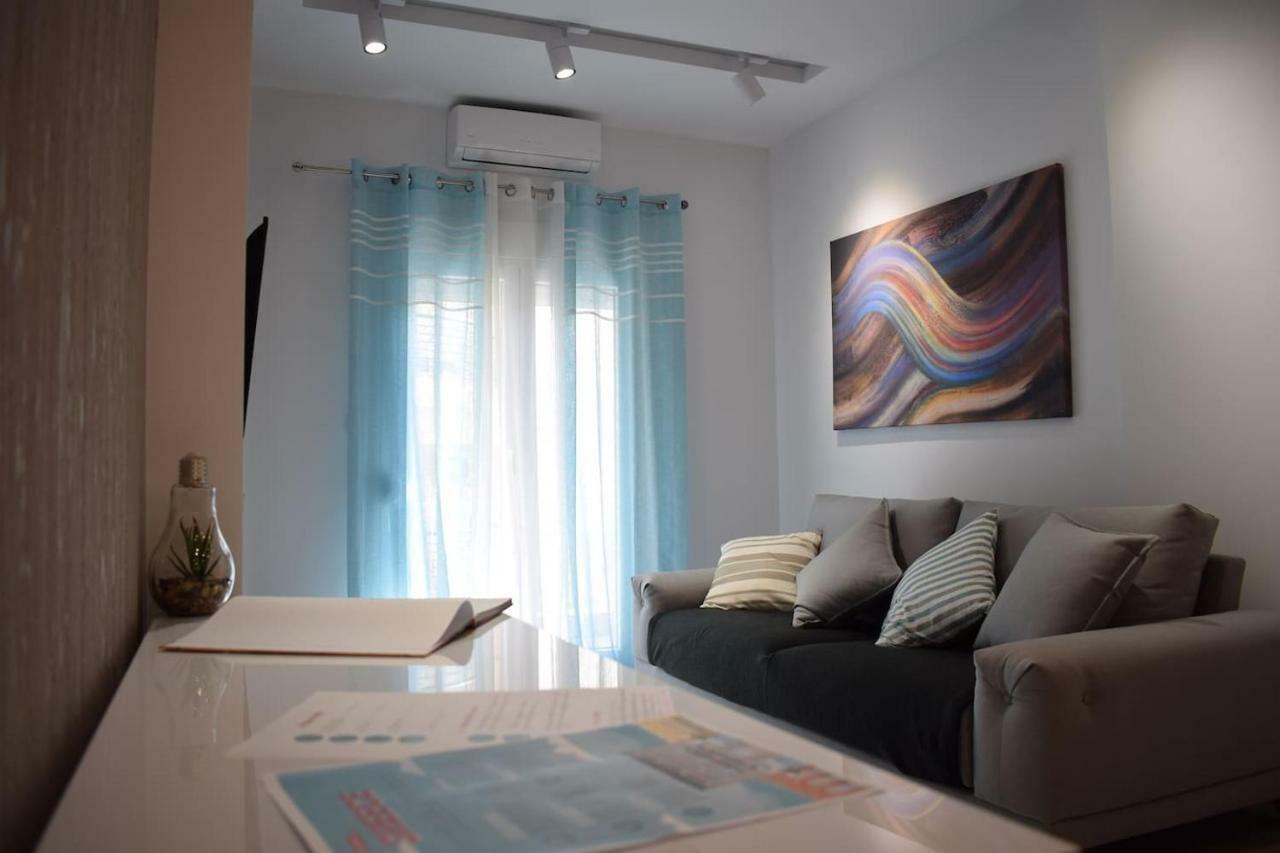 Central Luxury Apartment In テッサロニキ エクステリア 写真